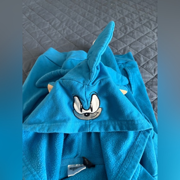 Boys’ Sonic Character Zip-Down Hoodie with Mohawk Effect - Picture 6 of 6